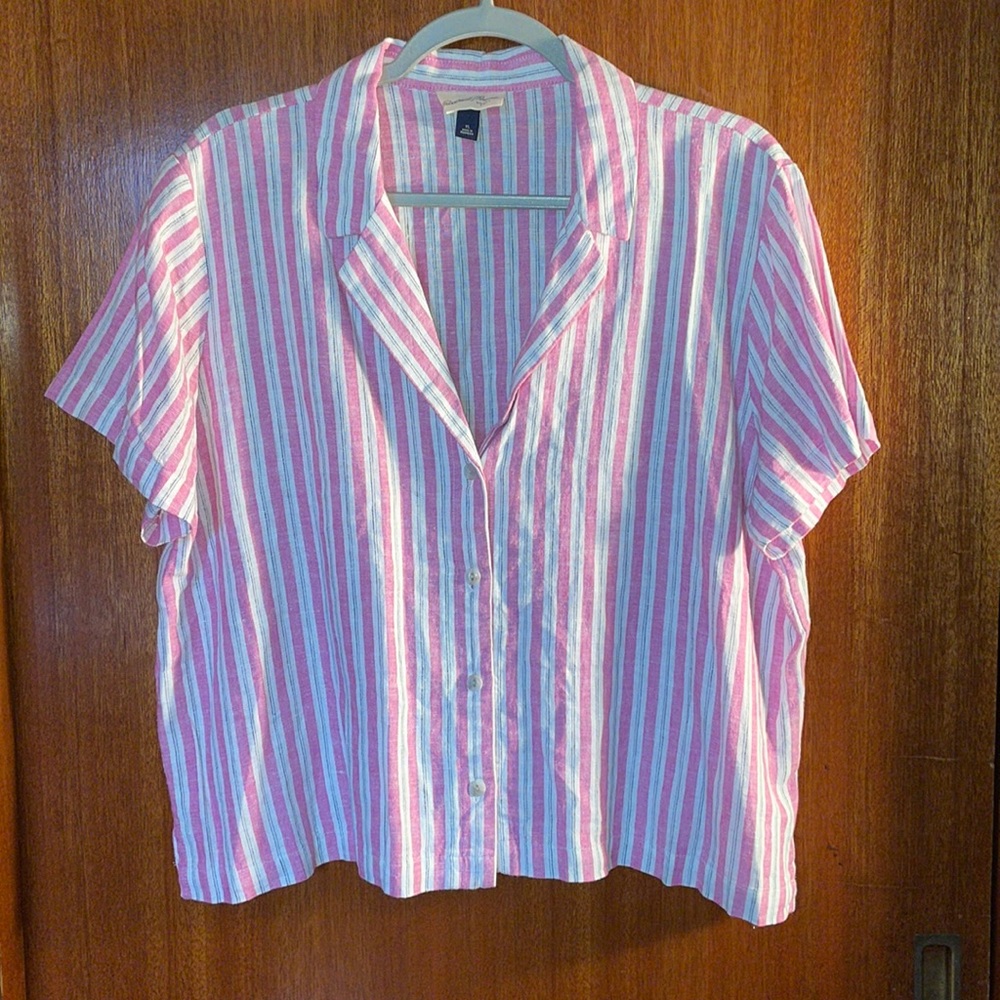 Universal Thread striped button up shirt XL
